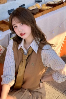 年轻的女学生5